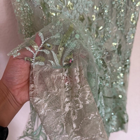 Mac Duggal Size 8 Mint Green 68266 Puff Sleeve V-Neck Embellished Midi Dress New - Picture 8 of 15